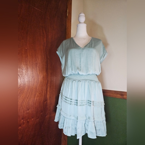 She + Sky size Medium Dress NWT - Picture 2 of 7